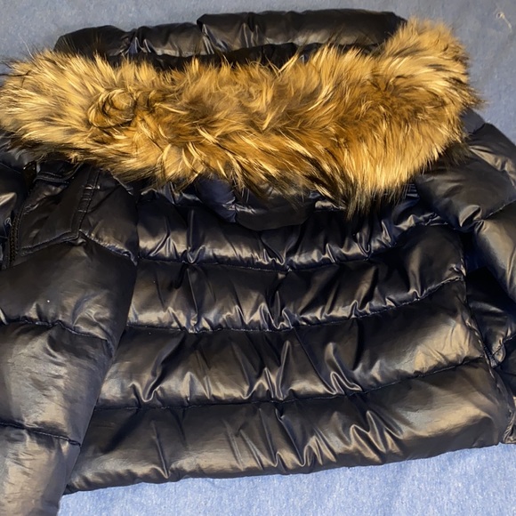 Sam. Puffer Coat - Picture 8 of 8
